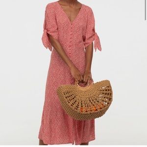 H&M RED FLORAL CREPE BUTTON DRESS TIE SLEEVES